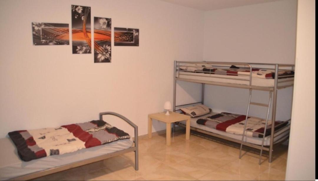 MK Hostel BRE Buitenkant foto