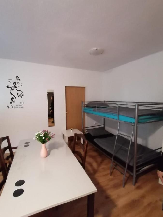 MK Hostel BRE Buitenkant foto